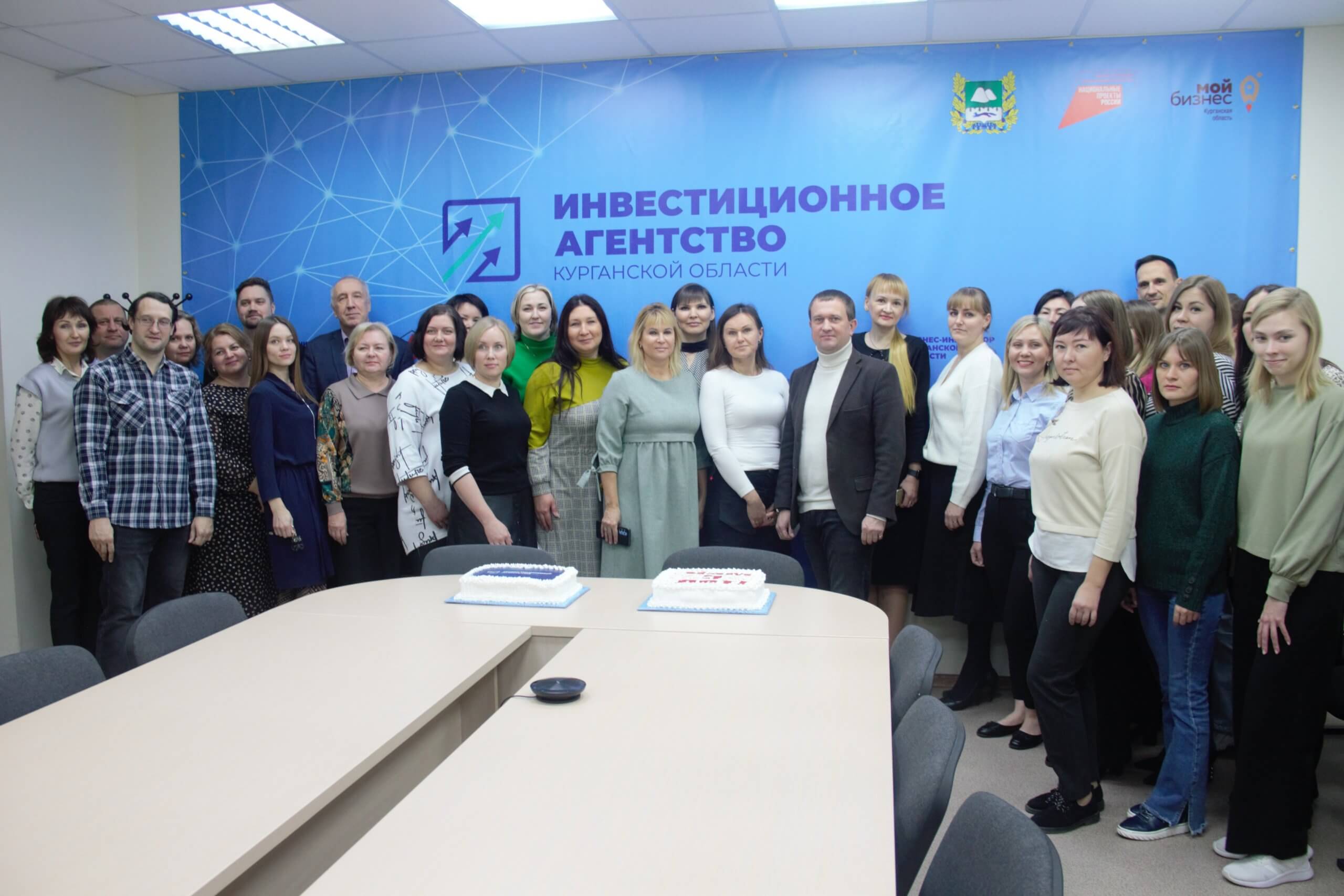 <font color="#FFFFFF" style="text-shadow: 1px 1px 1px #000;">Нам 5 лет!</font>