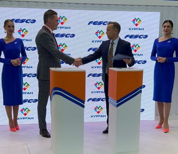 На ПМЭФ подписано соглашение о сотрудничестве между правительством Курганской области и одной из крупнейших частных транспортно-логистических компаний России FESCO